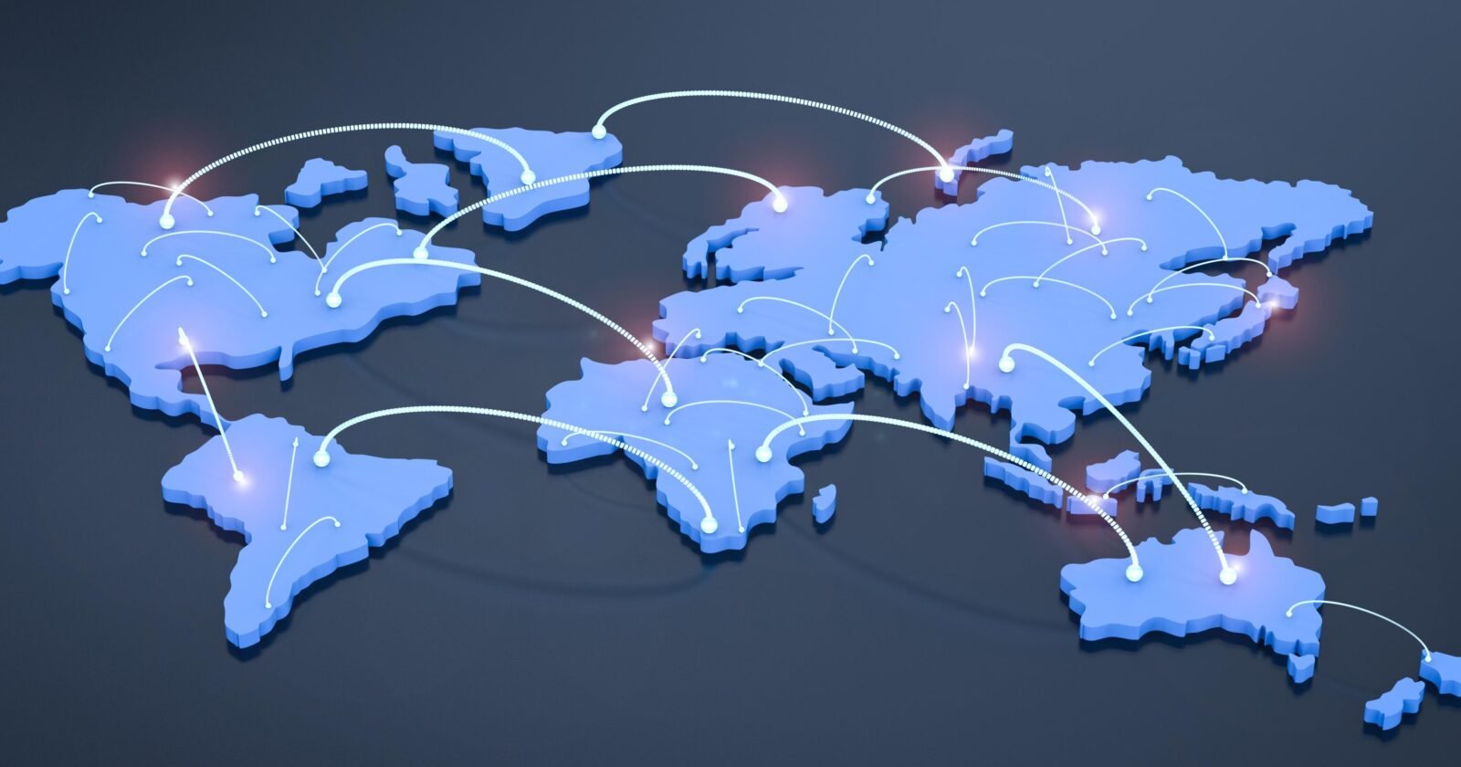 Homme d'affaires présentant une stratégie de marketing export à un public international