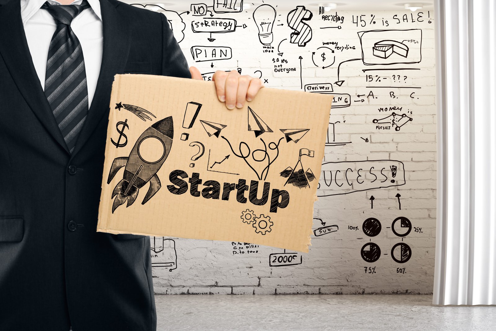 Plaquette deeptech réécrite posée sur un bureau avec des graphiques et des notes pour mesurer son efficacité