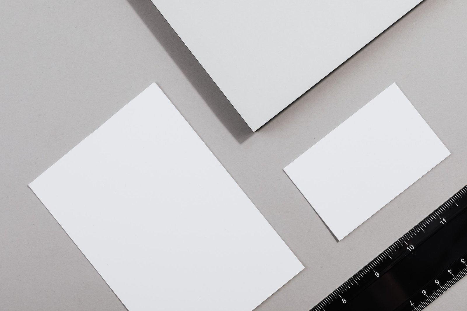 Illustration d'une fiche technique optimisée avec un design moderne et épuré pour améliorer l'impact visuel des produits
