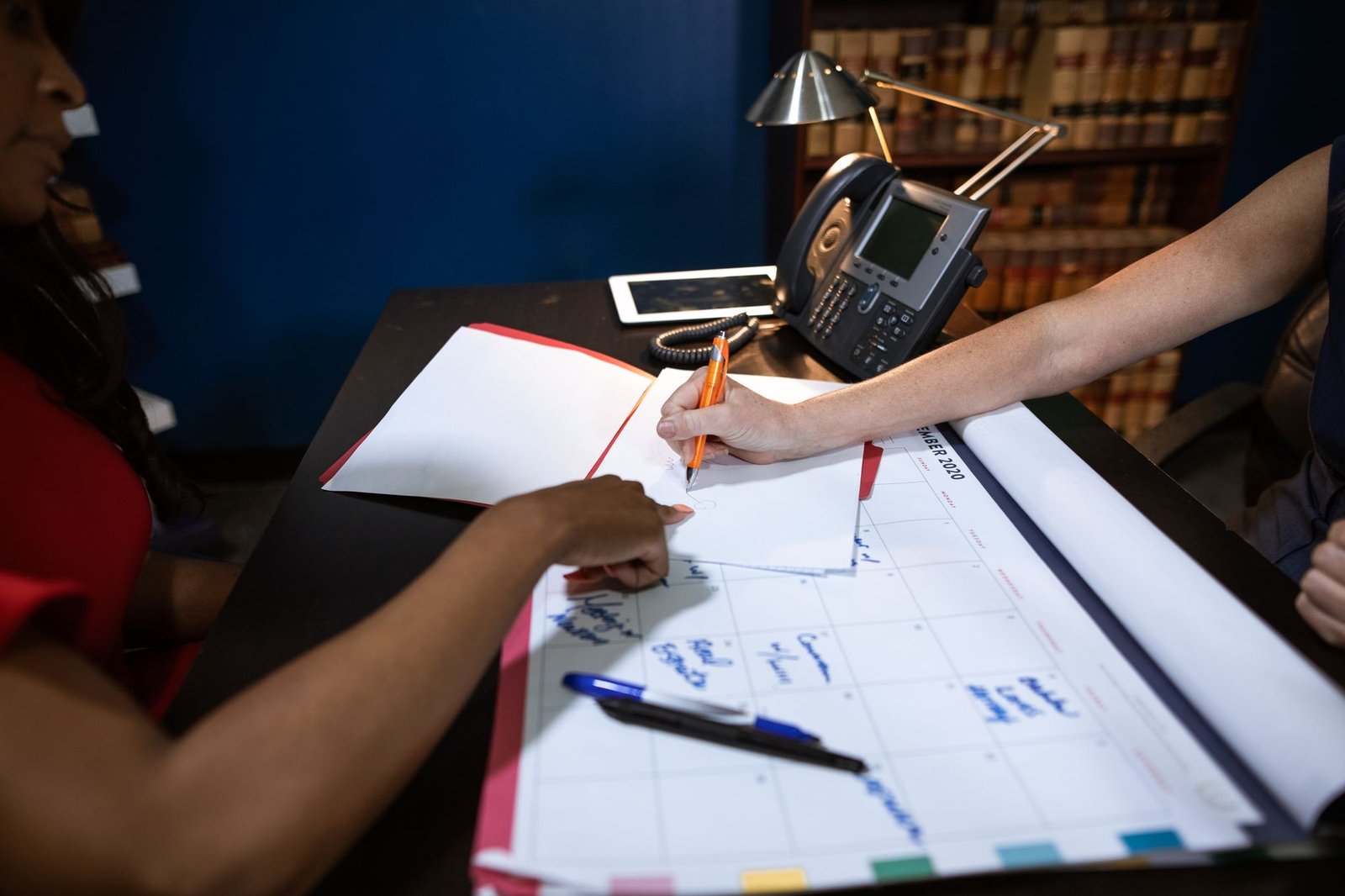 Image illustrant l'implémentation d'un CRM pour optimiser le nurturing B2B et améliorer le cycle de vente long