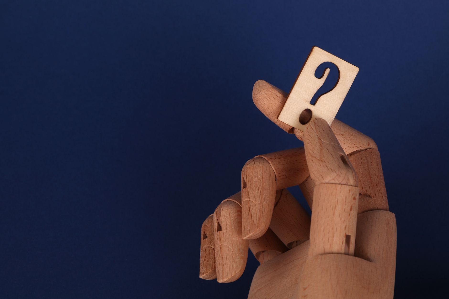 Image illustrant une fiche produit industrielle avec détails techniques pour répondre aux questions fréquentes des acheteurs